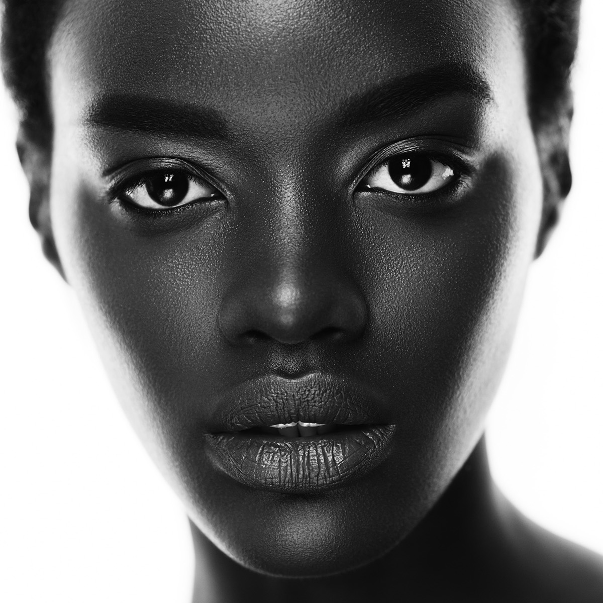 beauty natural black and white woman portrait studio.
