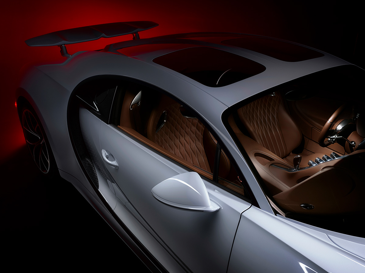 automotive   beauty Bugatti Chiron car dark mood postproduction retouch Ruben Alvarez studio
