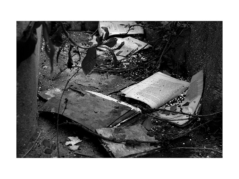abandono abandoned objects house Photography  b&w death