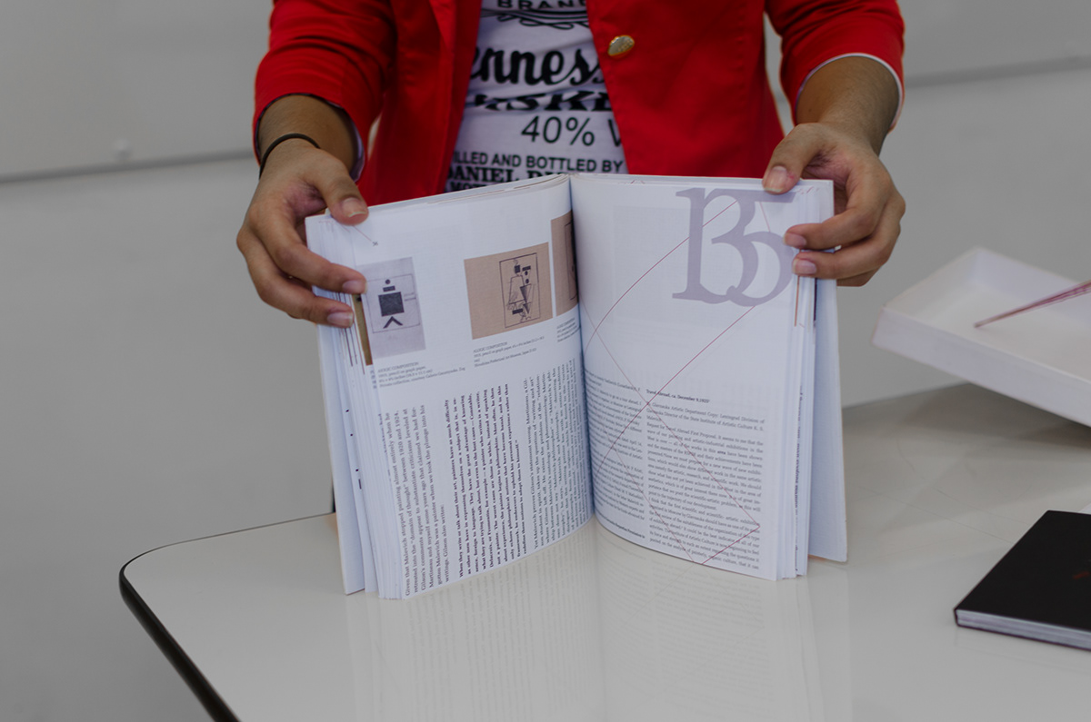 Suprematism kazimir malevich manifesto Projeto Interdisciplinar quinto semestre  Livro livro objeto livro fotográfico
