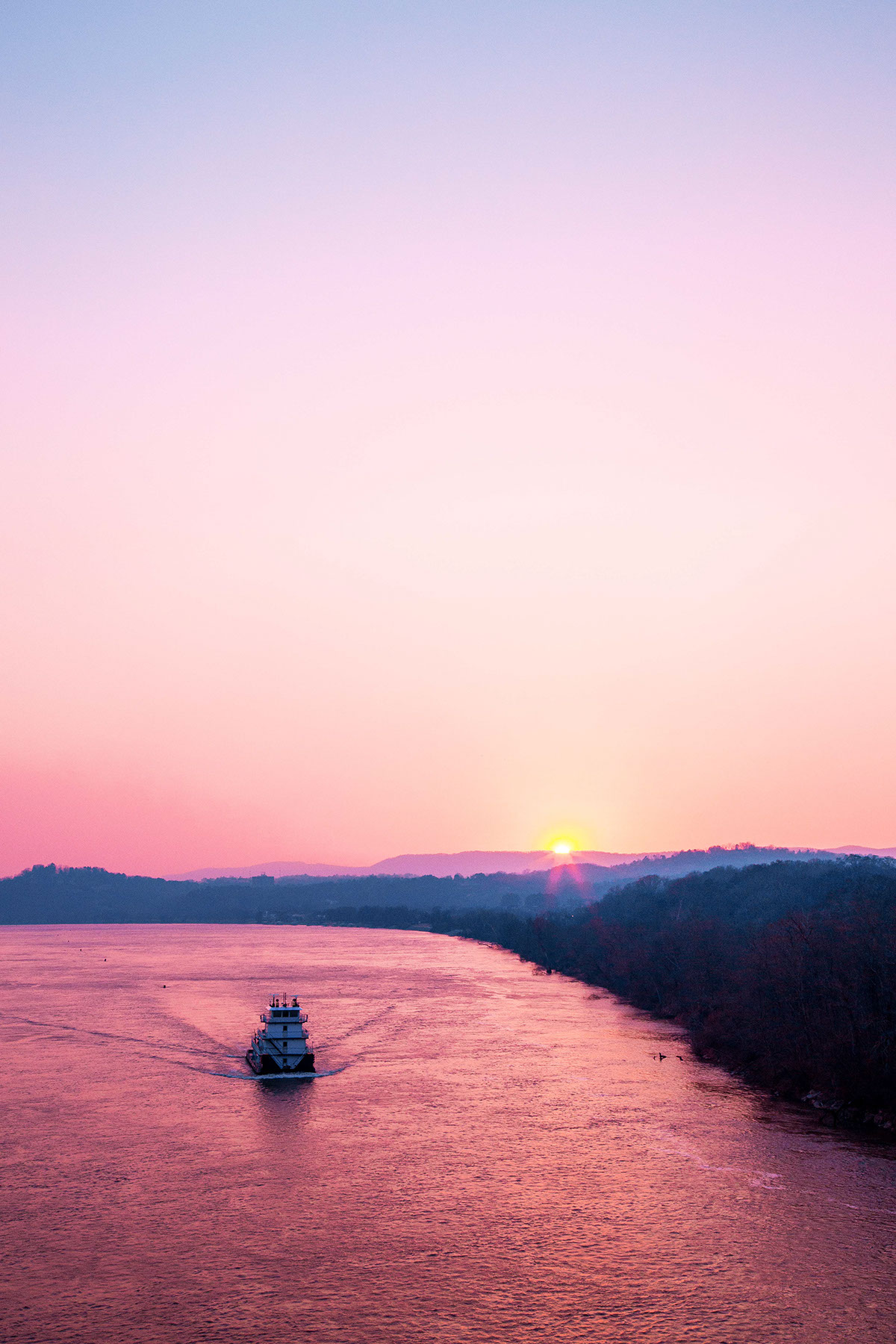 photograph HDR high dynamic range Canon sunset Time Lapse Boats hoes river chattanooga Tennessee scenic floating