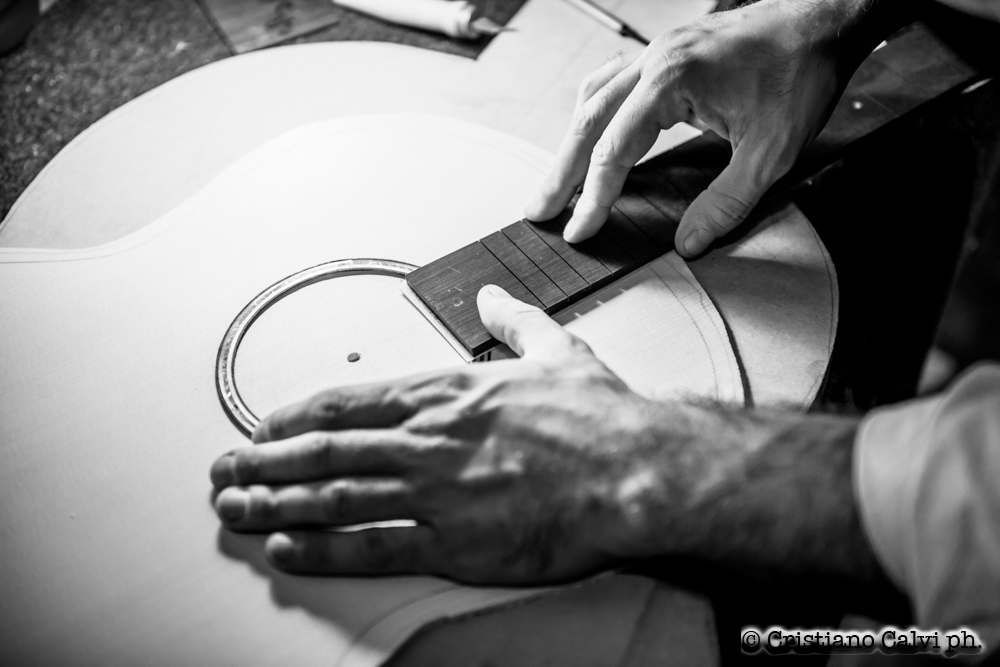 Adobe Portfolio reportage Lutherie Commercial Reportage guitar wood