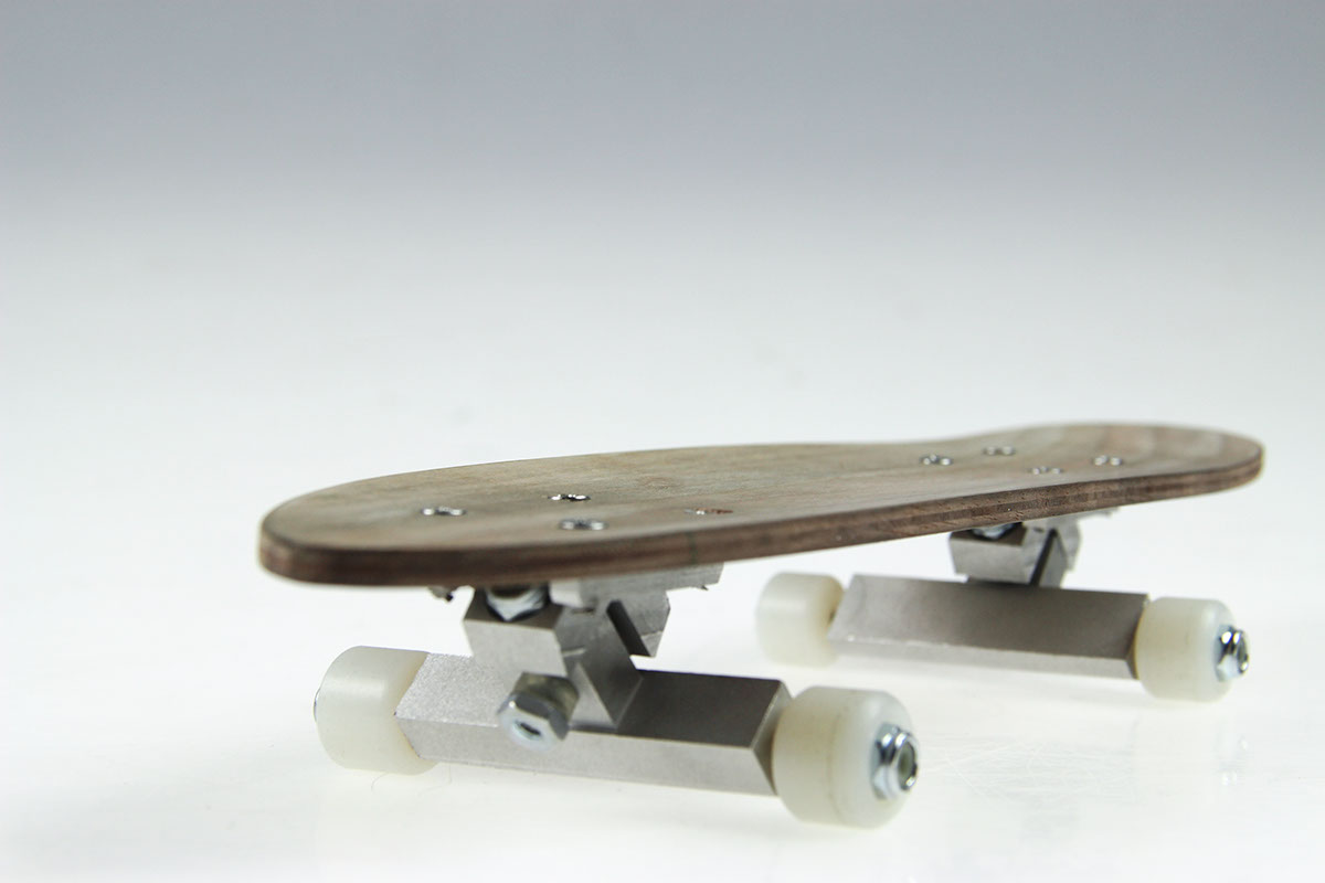 industrialdesign Metalworking woodworking LONGBOARD Modelmaking skateboard aluminum walnut bentlamination toy lathe Bridgeport mill