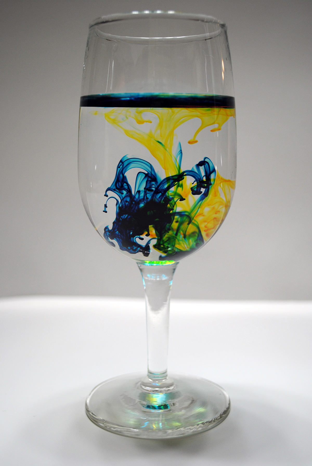 ink water dye glass