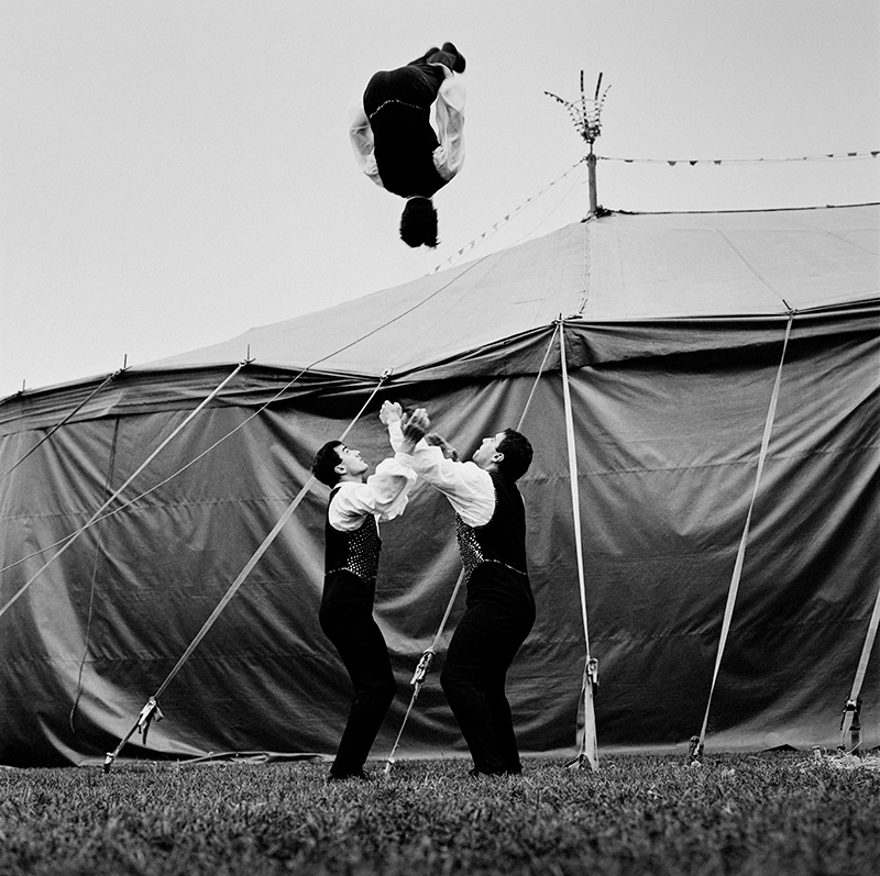 circus performers circuses Circus black and white acrobat Circus Life Clowns film photography trapeze travelling life