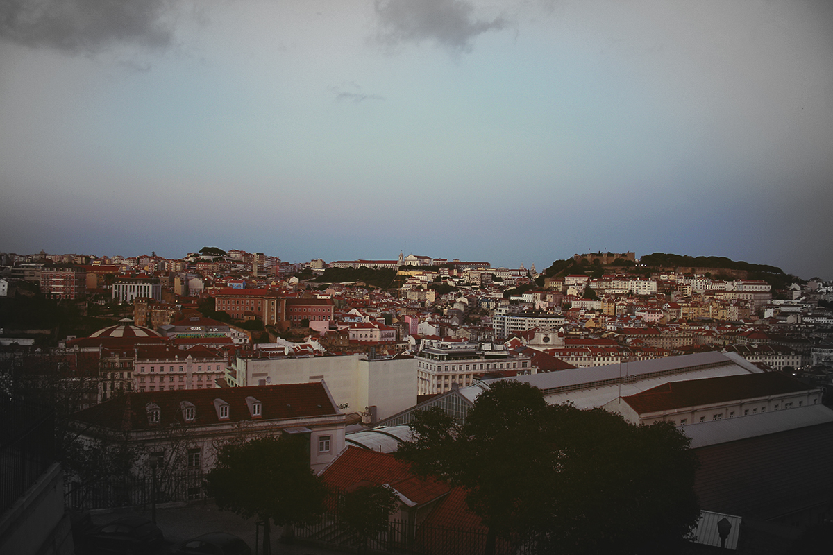 Portugal Lisbon lisboa lissabon Canon eos 1000D 55mm 18mm bw black White sw city Landscape