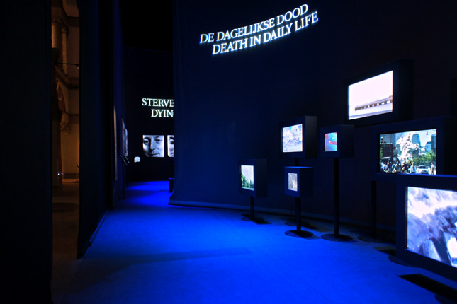 Exhibition  Spatial Design museum tropenmuseum amsterdam death matters death route light