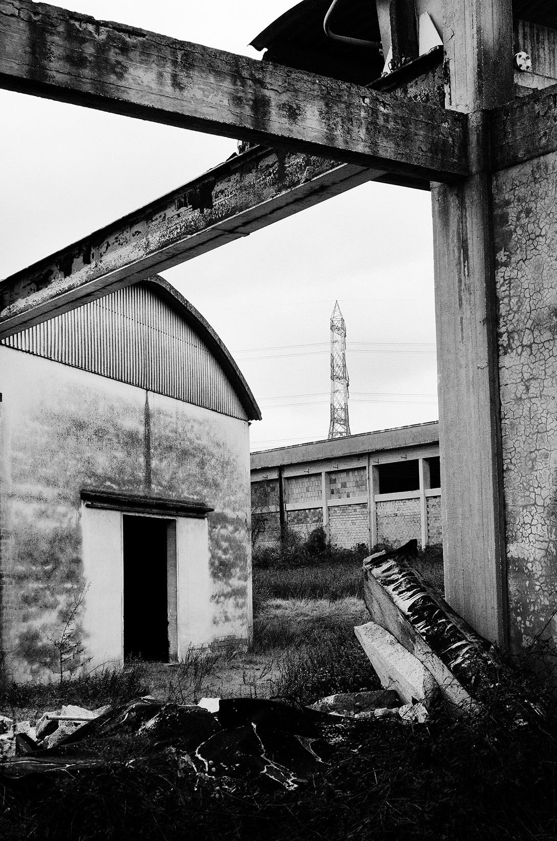 rave decay abandonedplace industrial Industrial district Italy altopascio silence