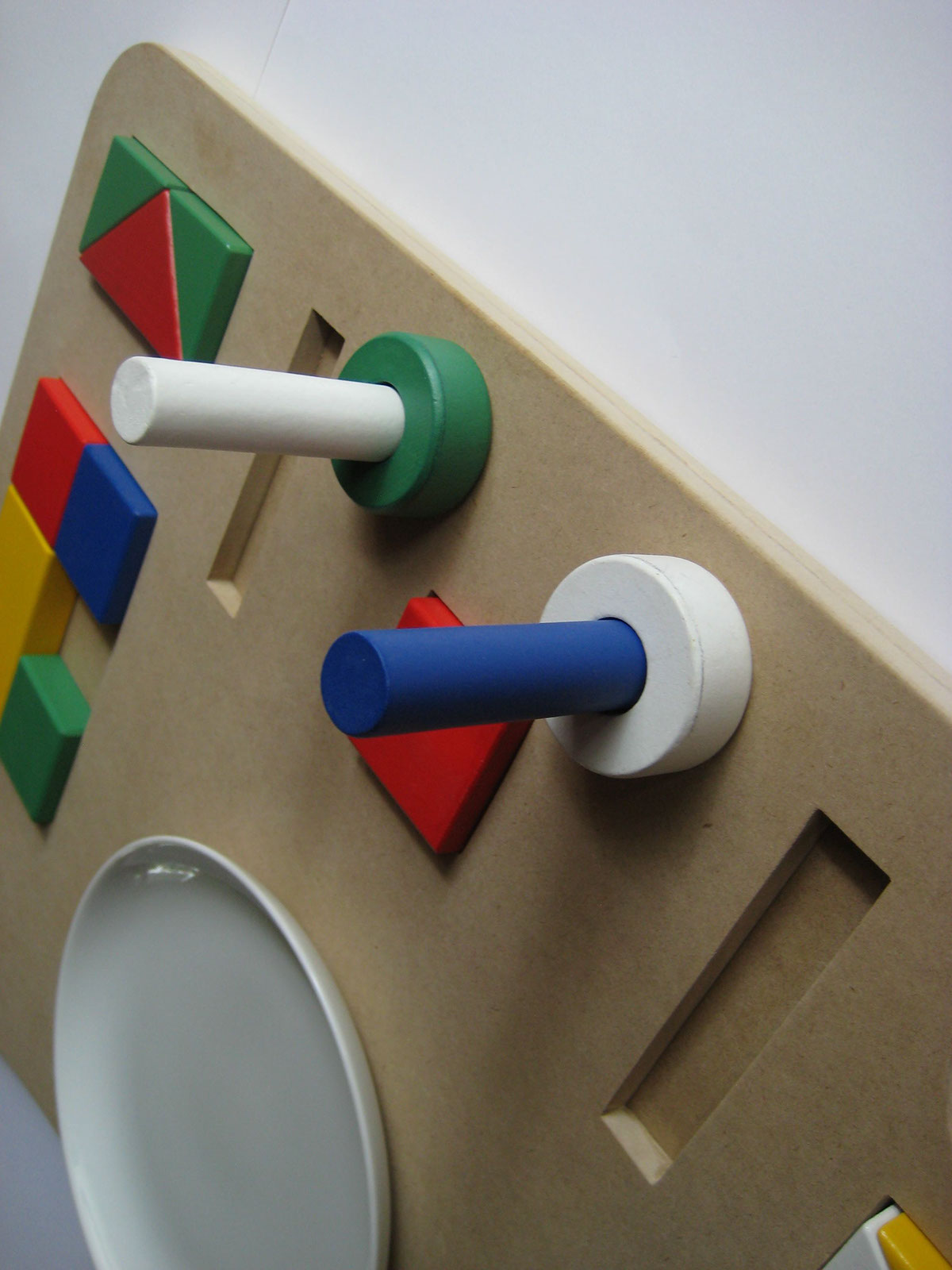 baby lunch tray multifunction design Multipurpose color functionalities play naba kidsdesign kidsdesignweek