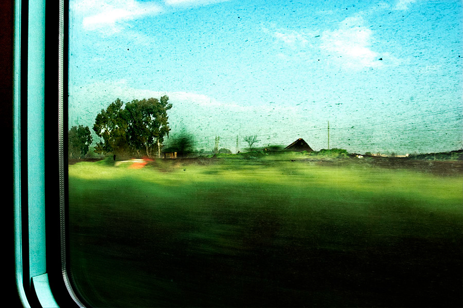meggiolaro ciro meggiolaro day return ticket train's windows Landscape train trip treno vetro sporco finestrino journey