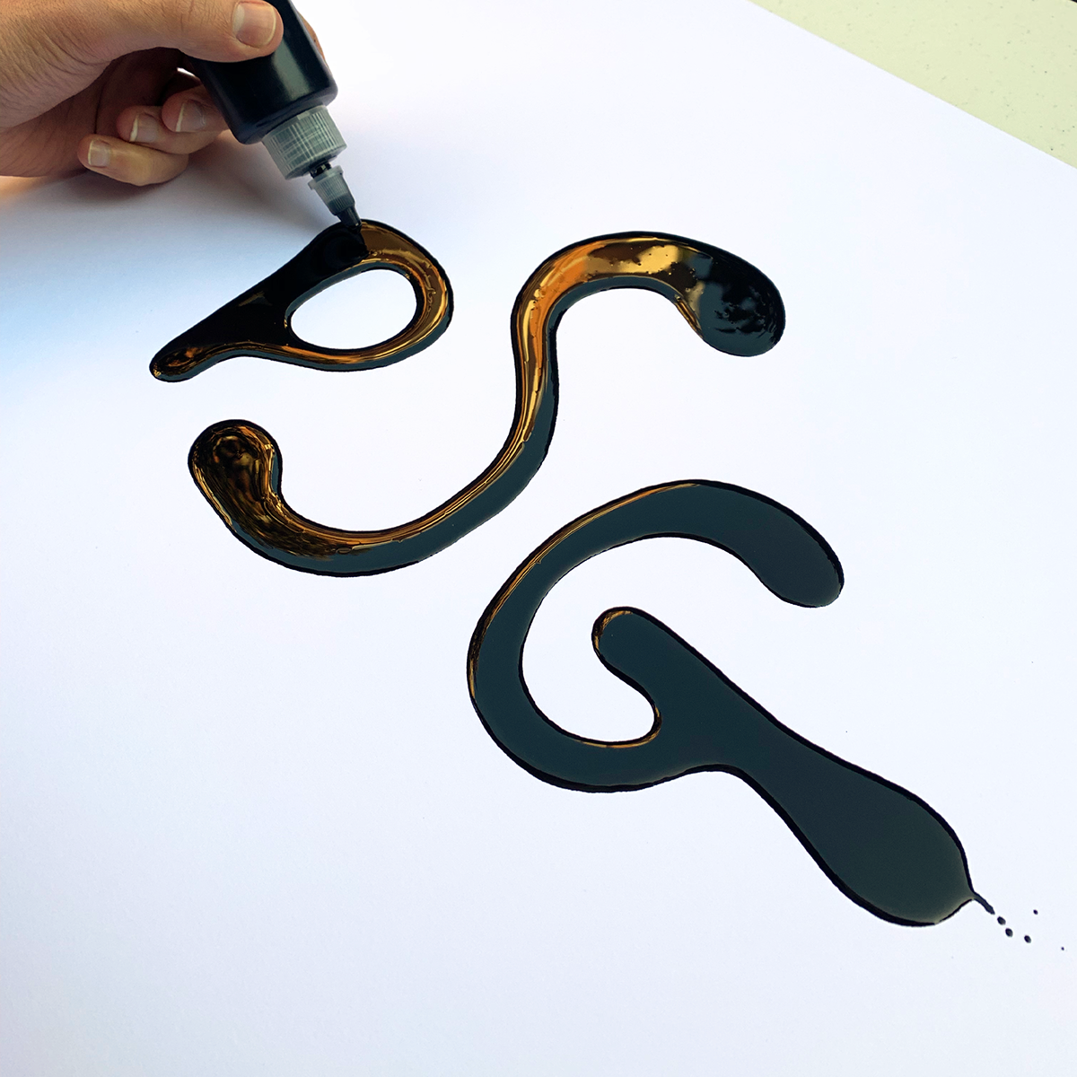 graphic design  typography   ILLUSTRATION  Graffiti streetwear lettering Handlettering design logo Nike