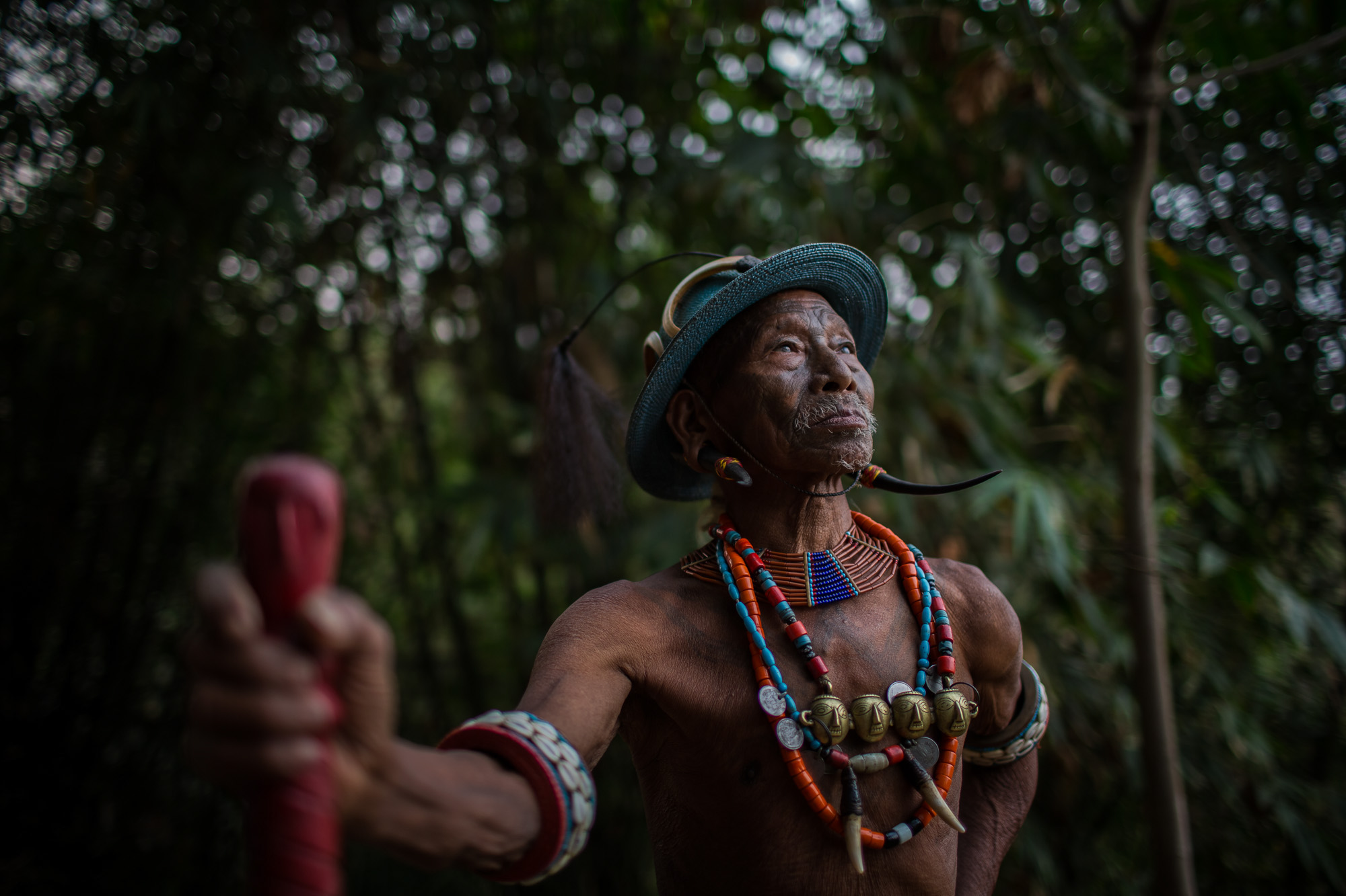 Warrior tribes. Племя Ньянгатом. Племя охотники за головами. Племя Ньянгатом фото.
