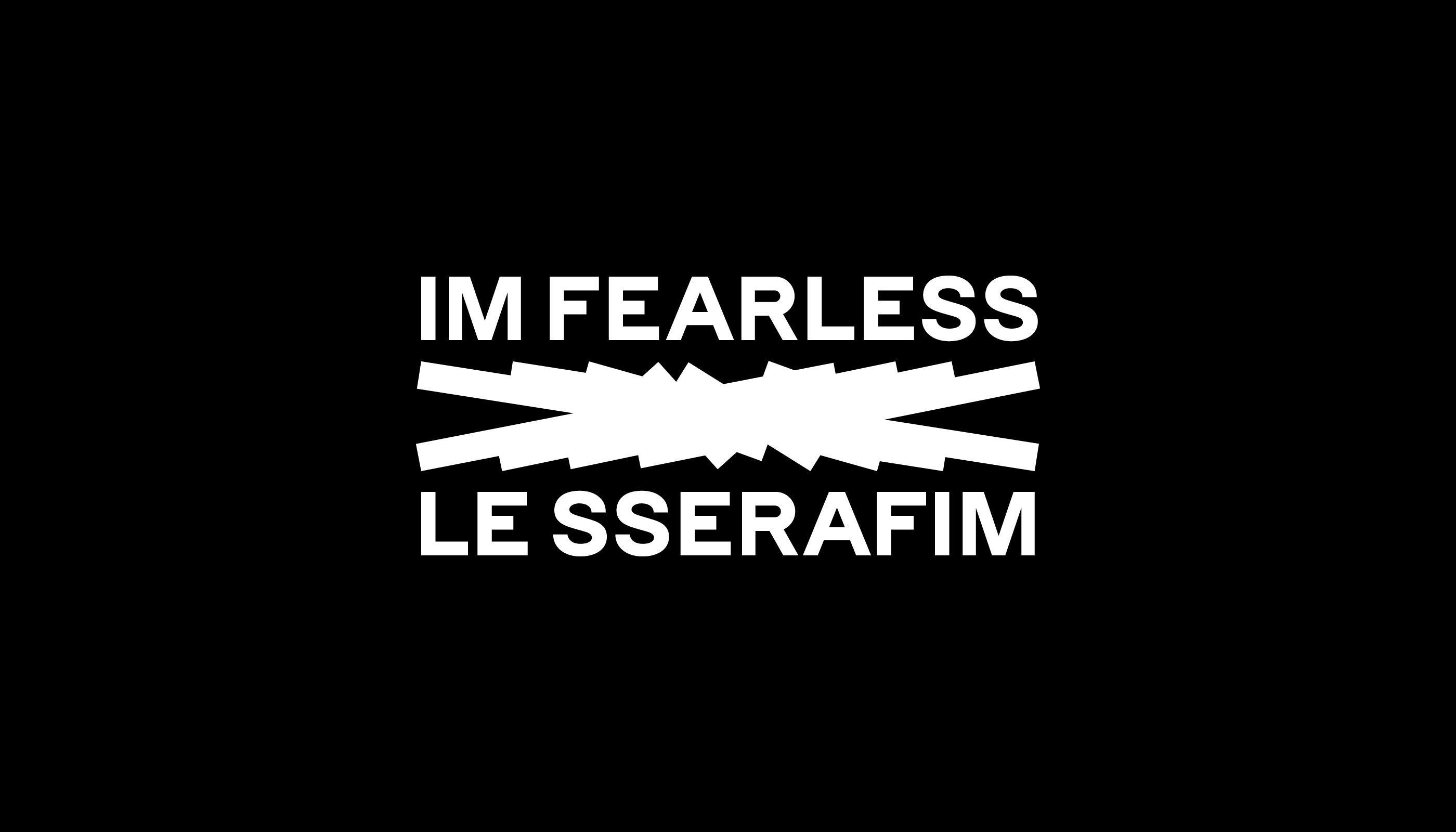 Включи смарт le sserafim. Группа le sserafim. Le Serafim Fearless. Le Serafim логотип.