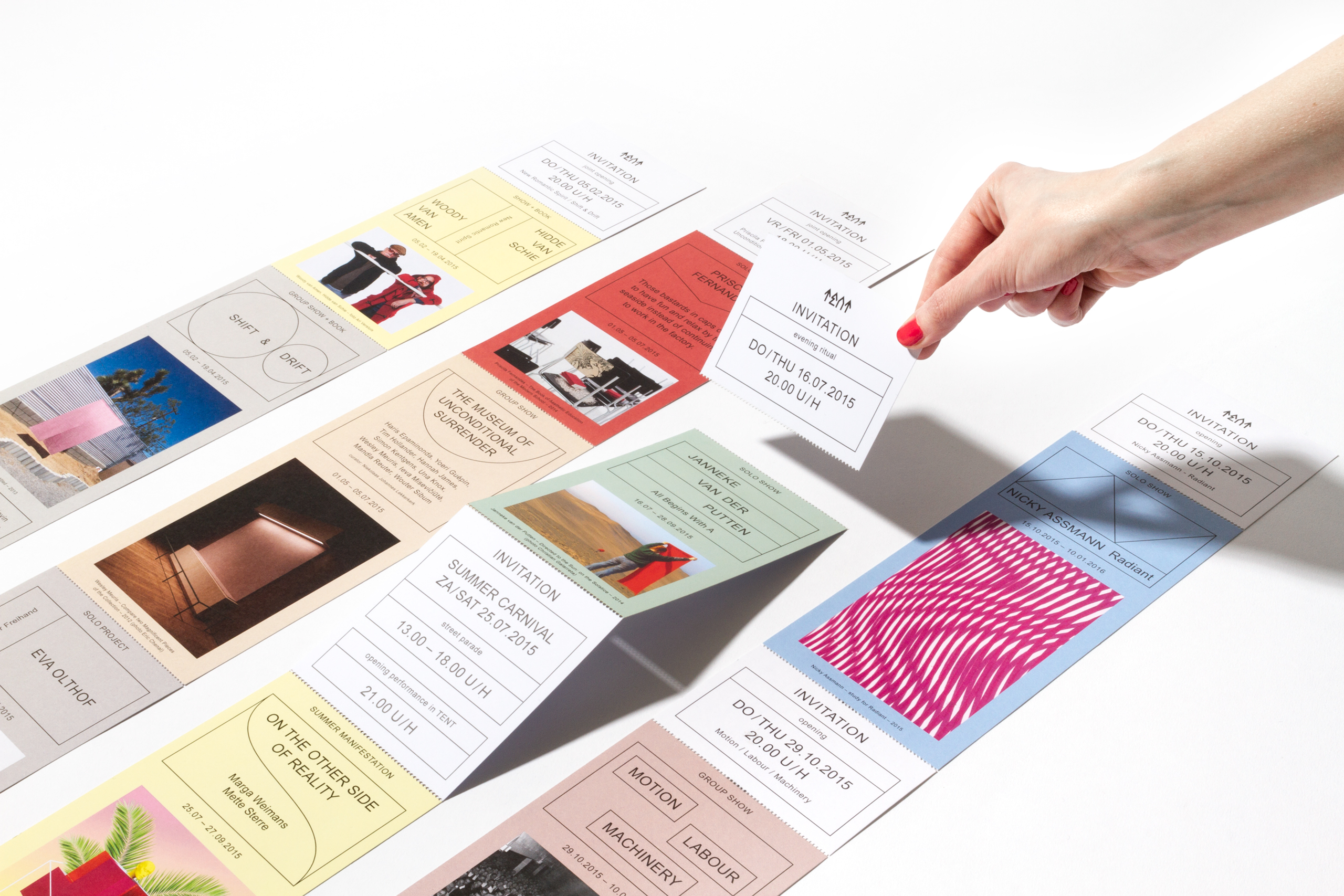 15+ Creative Brochure Examples & Ideas - Daily Design Inspiration #1