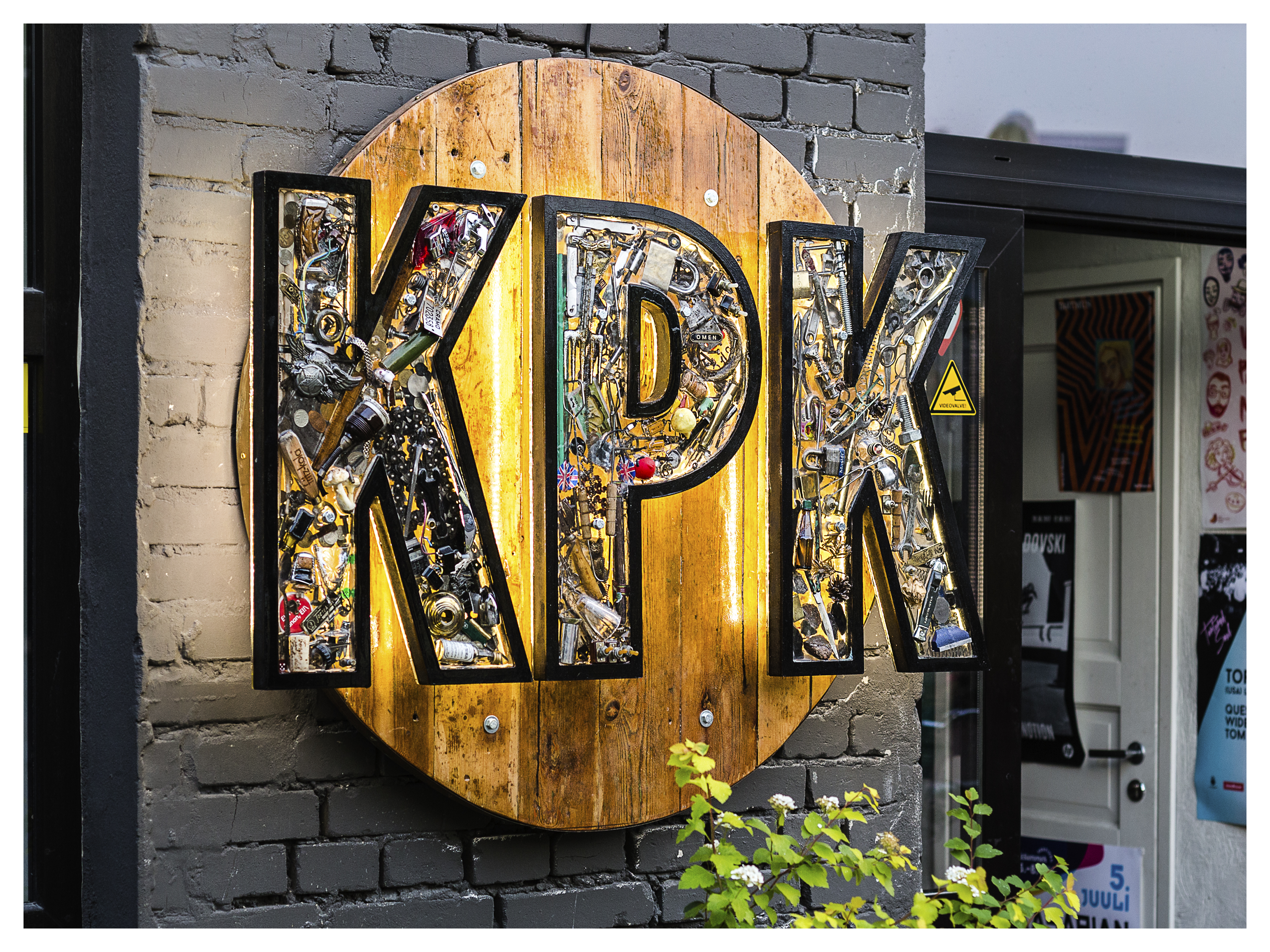 KPK Bar – Sign
