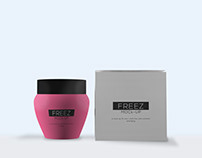 Free Cosmetics Containers Mockup PSD