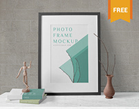 Free Wood Frame Mockup