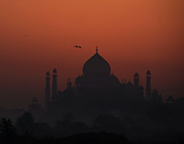 Sunrise At Taj Mahal 泰姬陵的晨曦