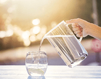 Lợi ích của việc uống 2 lít nước mỗi ngày