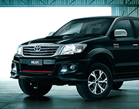 Toyota Hilux Black Edition