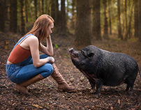 A girl and her pig, Andreas