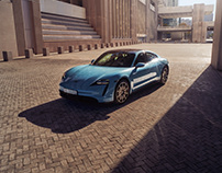 Porsche // Taycan Turbo S