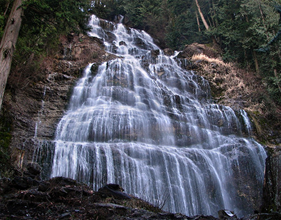 Beautiful Waterfalls to Visit in British Columbia
