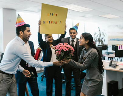 5 Incredible Colleague Gifts to Build a Deep Connection