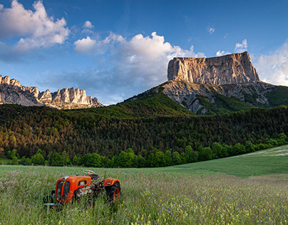 Le Mont Aiguille et son tracteur