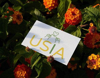 Logo for knitted clothes and toys brand USIA