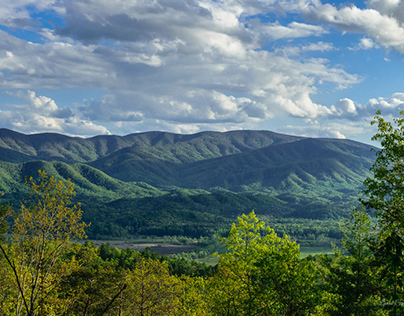 Views of Cades Cove from Rich Mountain Road