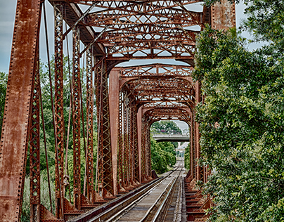 HDR Photography: Railroad Bridge