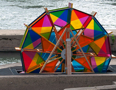 Color Mobile | Kinetic Art Installation Site-specific
