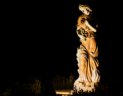 night statue