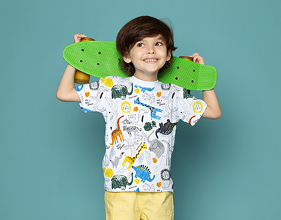 Boy`s printed T-shirt, Dinosaures pattern