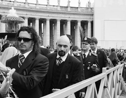 Police & People at Vaticano  chapter #1