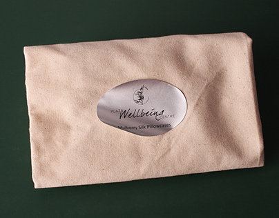 Plaza Wellbeing Mulberry Silk Pillowcase foil stickers