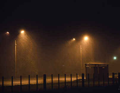 Lluvia nocturna en el pueblo