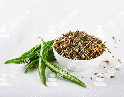 Dehydrated green chilli flakes