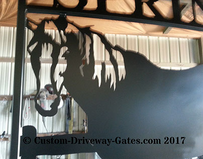 Western Ranch Entrance Gates with Horse Design