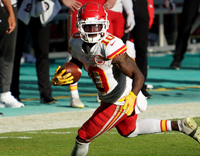 Chiefs Trade WR Tyreek Hill to Miami Dolphins