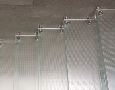 Straight all glass stair with anti-slip surface