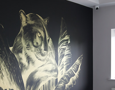 GOLD & GREYSCALE MURALS