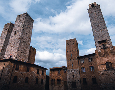 Architecture of Siena and San Gimignano