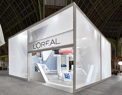 L'OREAL stand