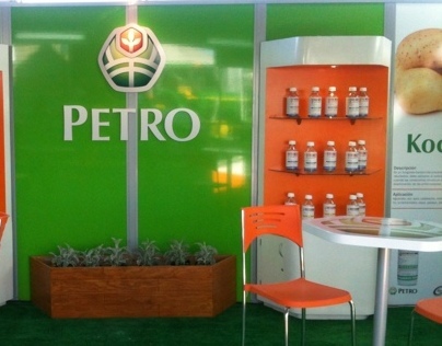 Stand Custom Petro
