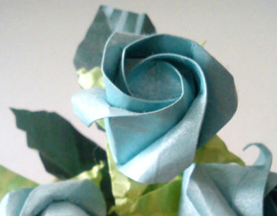 Origami Roses – Paper Crafts