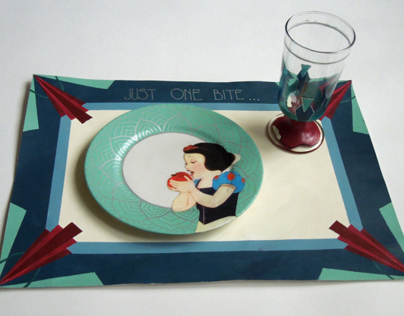 Snow White Place Setting
