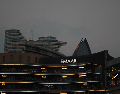 City of Lights: Dubai's Dazzling Nightscape