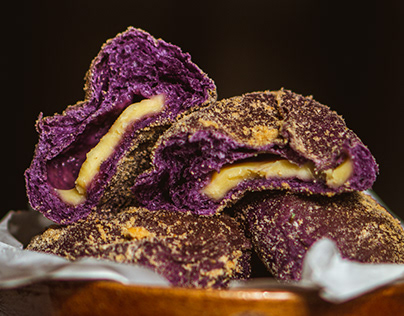 Ube Pandesals (Food Photography)